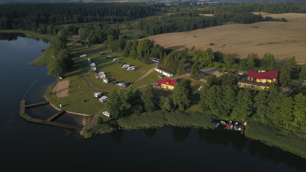 ELIXIR turistkomplex campingsemester i Polen Gizycko rekreationscenter Masuriska sjöar sommarläger för autoturister semester